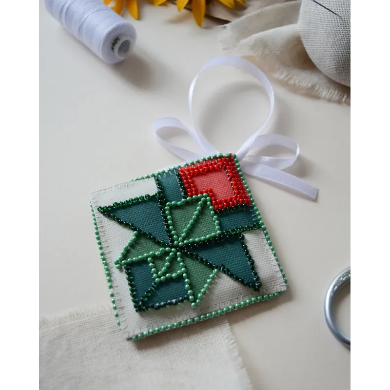 Dekoracija „Rosebud“ 13,2x6,6 cm AABT-045