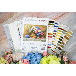 Kit de point de croix. "Golden Bloom" 48x33cm SB723