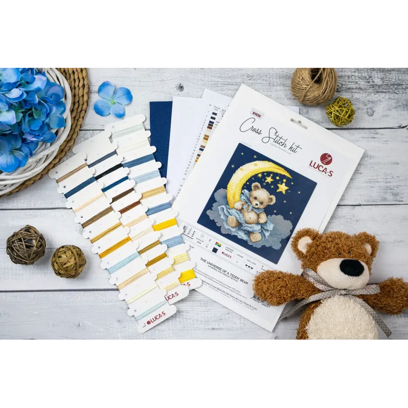 Kreuzstich-Set. "Das Universum eines Teddybären" 16 x 16 cm SB1436