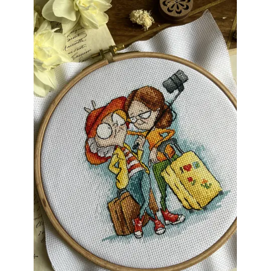 Kit de point de croix "Granny Travelers" 12 х 14 cm SANB-28