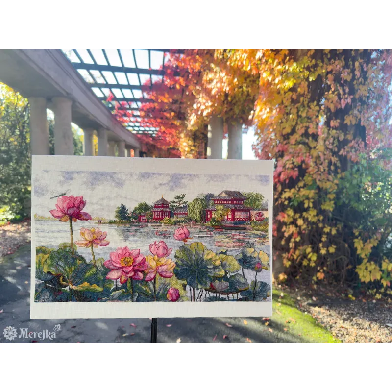 Набор для вышивания крестиком "Lotus Dreams" 24x44 SK281