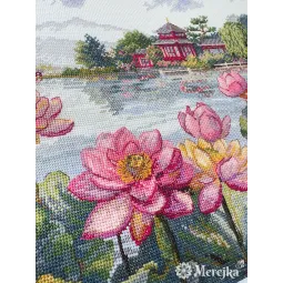 Набор для вышивания крестиком "Lotus Dreams" 24x44 SK281