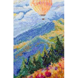 Cross-stitch kits "Flight towards the sun" 25x29 cm AAH-304