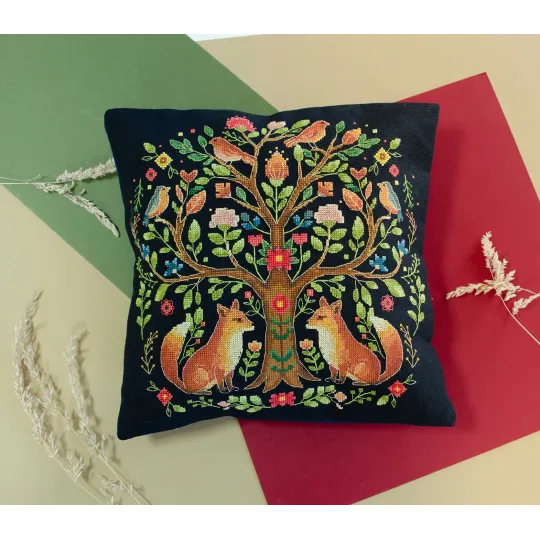 Kreuzstich-Set "Der Baum der Waldmärchen" 30x30 cm AAHP-021