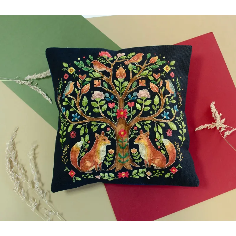 Kit de point de croix "L'Arbre des contes forestiers" 30x30 cm AAHP-021