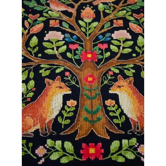 Kit de point de croix "L'Arbre des contes forestiers" 30x30 cm AAHP-021