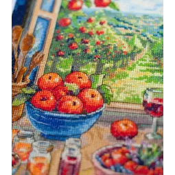 Kryželiu siuvinėjimo rinkiniai „Obuolių rojuje“ 24x32 cm AAH-305
