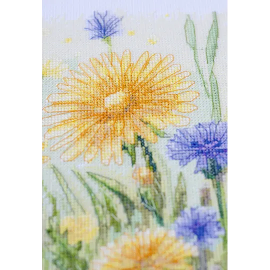 Kryželiu siuvinėjimo rinkinys "Šnabždančios žolės" 26x26 cm AAH-300