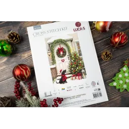 Cross Stitch Kit. "Waiting for Christmas" 32 x 48 cm SBU5099