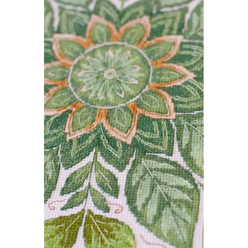 Cross-stitch kits "Dance of the leaves" 30x30 cm AAH-301