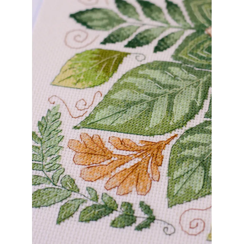Kits de point de croix "Danse des feuilles" 30x30 cm AAH-301
