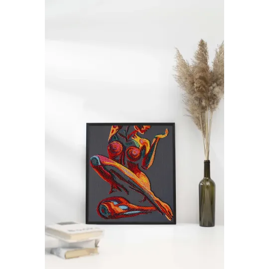 Pagrindinis karoliukų siuvinėjimo rinkinys "Moteriškumo esmė" 25x29 cm AAB-959