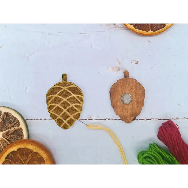 Magnetic needle holder. Pine cone. Hard KF059/66P