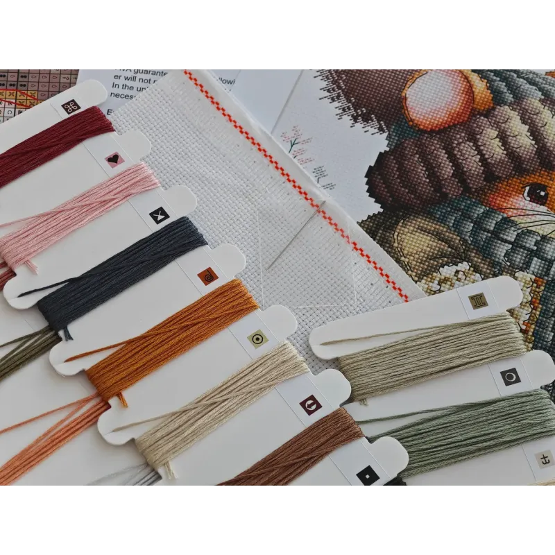 Набор для вышивания крестиком «Мышка из осенней сказки» 20,80 x 19,84 см AVA-P012