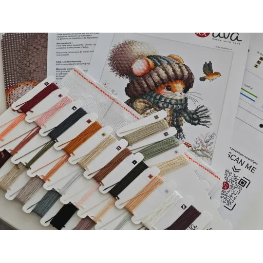 Набор для вышивания крестиком «Мышка из осенней сказки» 20,80 x 19,84 см AVA-P012