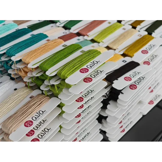 A Coffee in Town - Kit point de croix AVA-P026