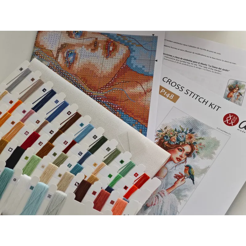 La Dame du Jardin - Kit de Broderie au Point de Croix AVA-P148