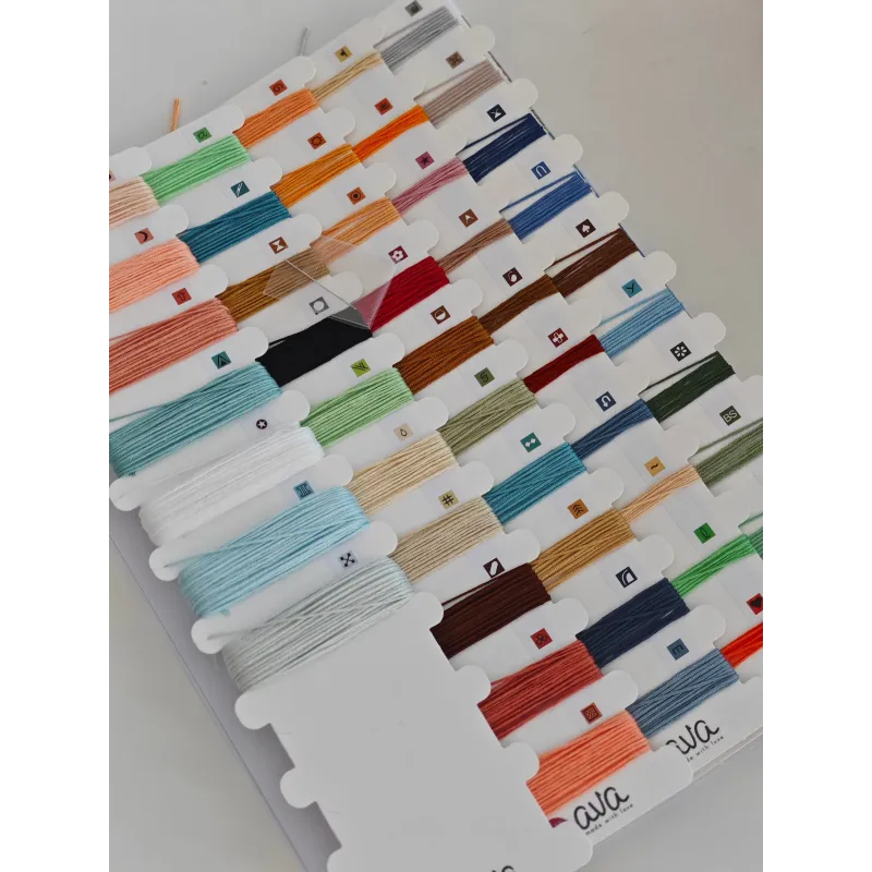 La Dame du Jardin - Kit de Broderie au Point de Croix AVA-P148