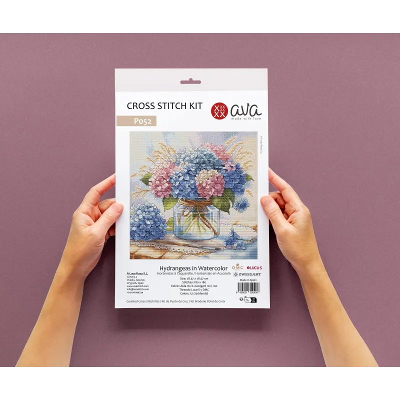 Hortensias à l'aquarelle - Kit de point de croix AVA-P052