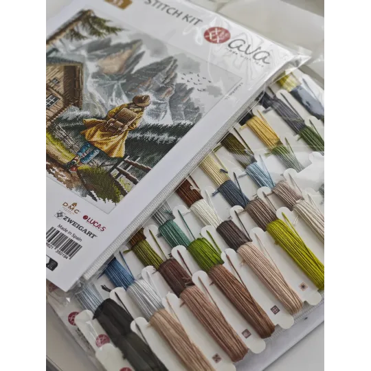 Po kalnų dangumi - Kryželiu siuvinėjamas rinkinys AVA-P033