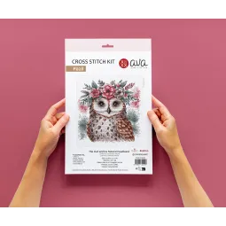 Die Eule und ihr natürliches Stirnband - Kreuzstich-Set AVA-P028