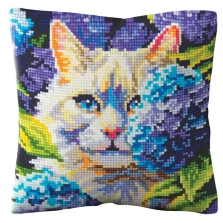 Cushion kit "Cat in hydrangeas" 40 x 40 cm CDA5501