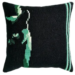 Набор для подушки Counted Cushion "В темноте" 40 x 40 см CDA5483CC