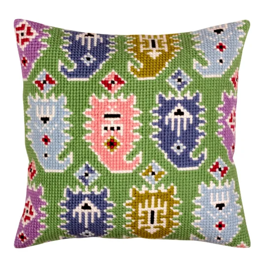 Набор для вышивания подушек Paisley 40 X 40 см CDA5374