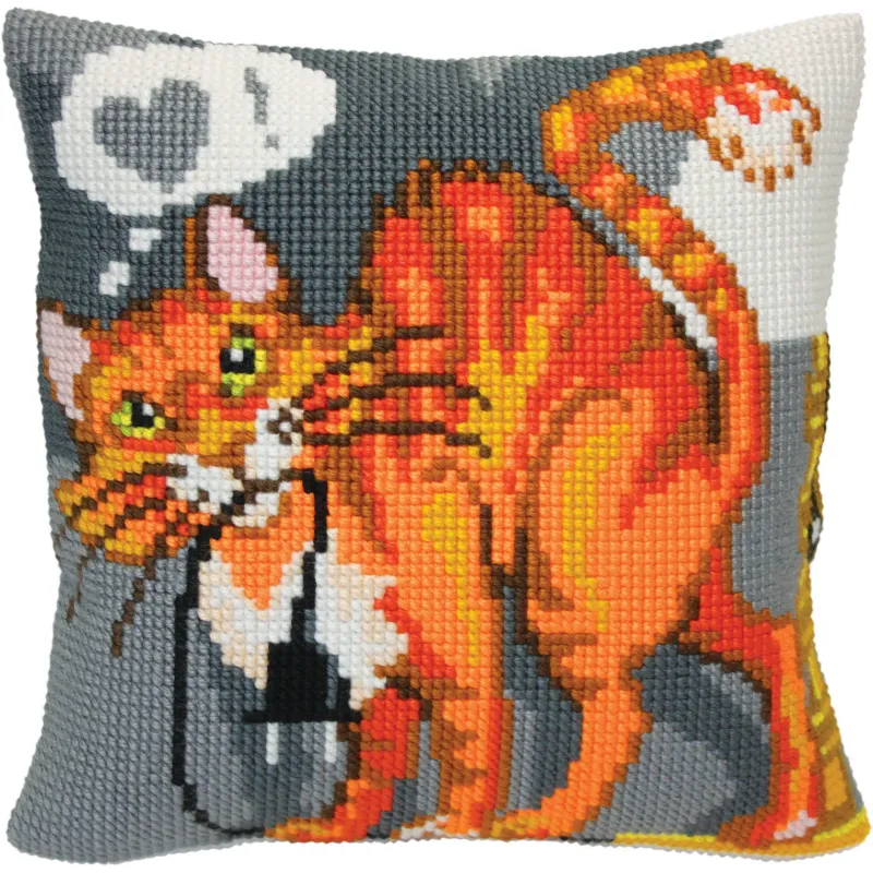 Набор для вышивания подушек Sly cat 40 X 40 см CDA5406