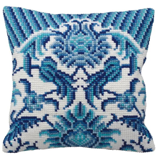 Cushion kit Right blue flowers 40 x 40 cm CDA5114