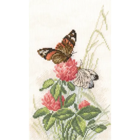 Cross-stitch kit "BATTERFLIES ON CLOVER" M521