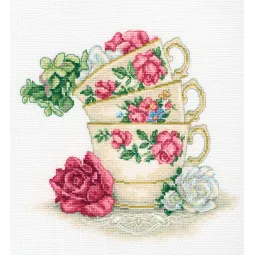 Kreuzstich-Set „Tasse Tee mit Rosenblättern“ RTOM622
