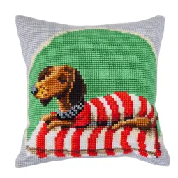 Pagrindinė pagalvėlės pagalvėlė Dachshund ant sofos 40x40 CDA5510