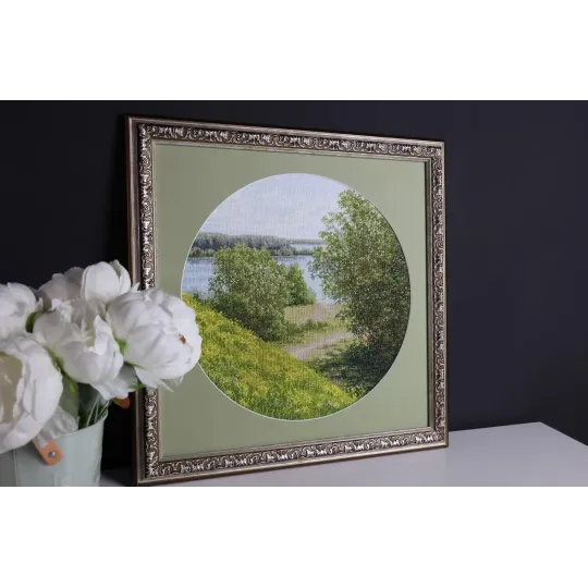 Siuvinėjimo rinkinys "Ant saulėtų kalvų" 31,7x31,7 cm S/VM045