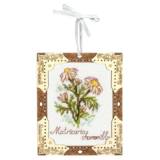 Cross-stich on wooden base "Miniature. Chamomile" 13x11 cm SO-142