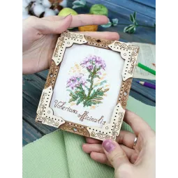 Cross-stich on wooden base "Miniature. Valerian" 13x11 cm SO-141