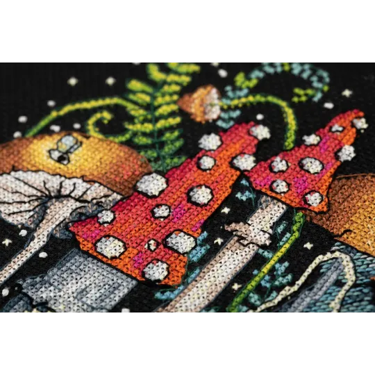 Kreuzstich-Set PANNA "Pilzhaus" 19 x 24,5 cm PVS-7321