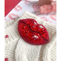 Decoration "Passionate Kisses" 7.4x4.6 cm AAD-244