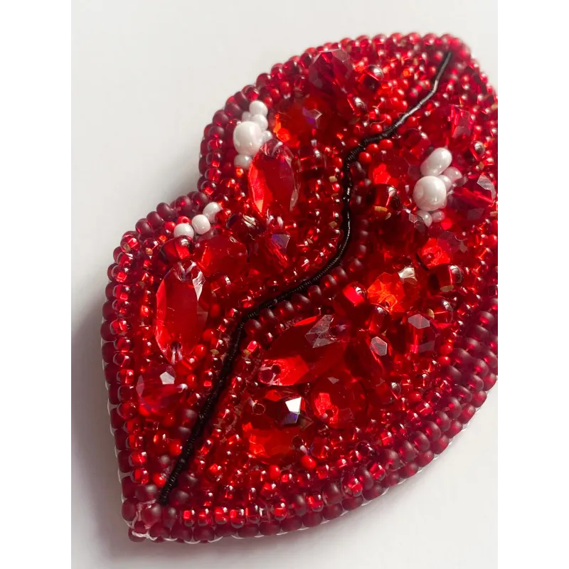 Decoration "Passionate Kisses" 7.4x4.6 cm AAD-244