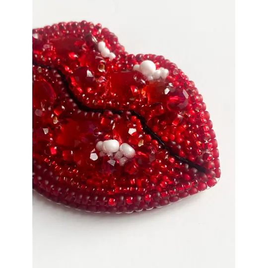 Decoration "Passionate Kisses" 7.4x4.6 cm AAD-244