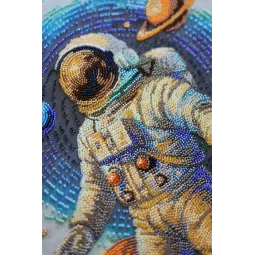 Основной набор для вышивки бисером "Космический Путешественник" 26x39 см AAB-962