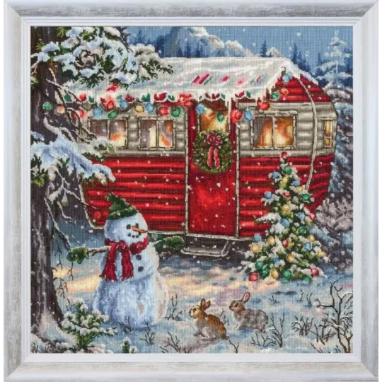 Cross stitch kit "New Year's trailer" 34 x 34 cm S/SO023
