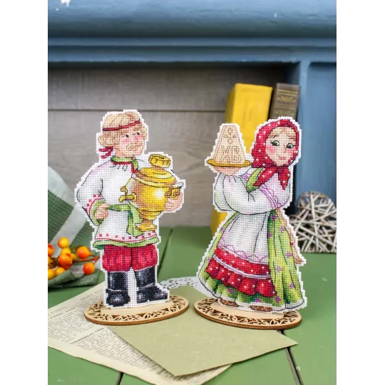 Kryželių siuvinėjimo rinkinys "Šventinis samovaras" 17*9 cm SR-1357