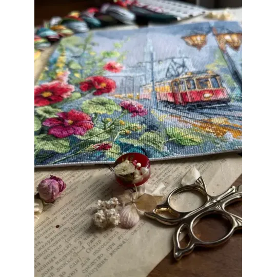 Cross stitch kit "Morning tram" SANU-11
