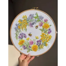 Набор для вышивания крестом "Полевой венок" 24,5х24,5 см SANP-77