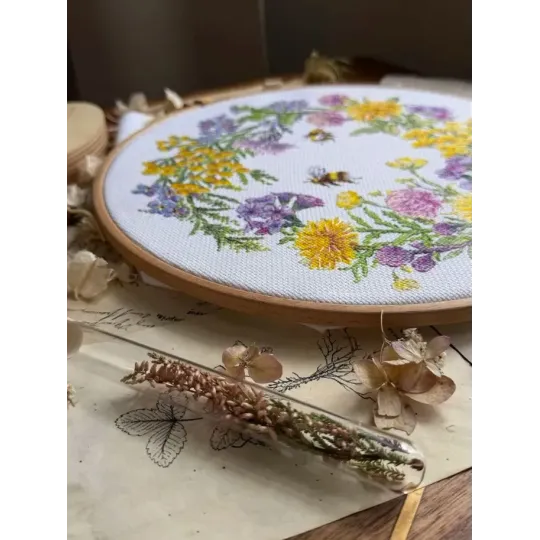 Cross stitch kit "Field wreath" 24,5х 24,5 cm SANP-77