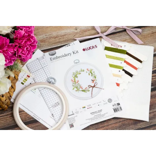 Kit de point de croix avec cerceau inclus "Printemps" 10x10 cm SBC109