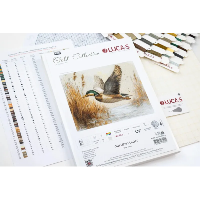 Cross Stitch Kit "Golden Flight" 33 x 25 cm SB730