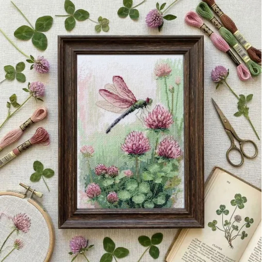 Cross-stitch kit "Sweet clover" 18 х 26 cm AAH-313