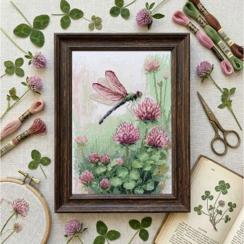 Cross-stitch kit "Sweet clover" 18 х 26 cm AAH-313